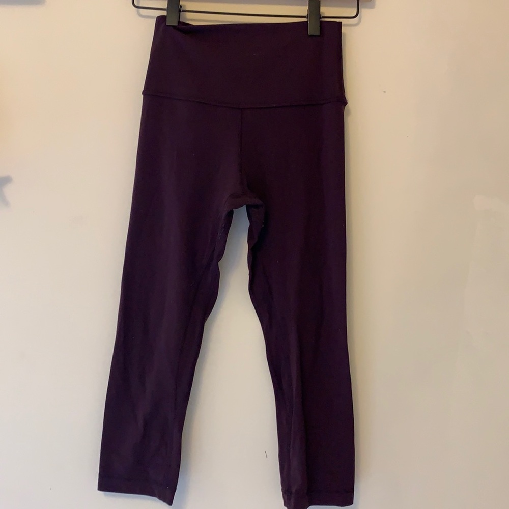 Lulu lemon cropped leggings size 4